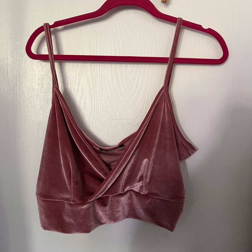 Crush velvet rose plus crop tank top